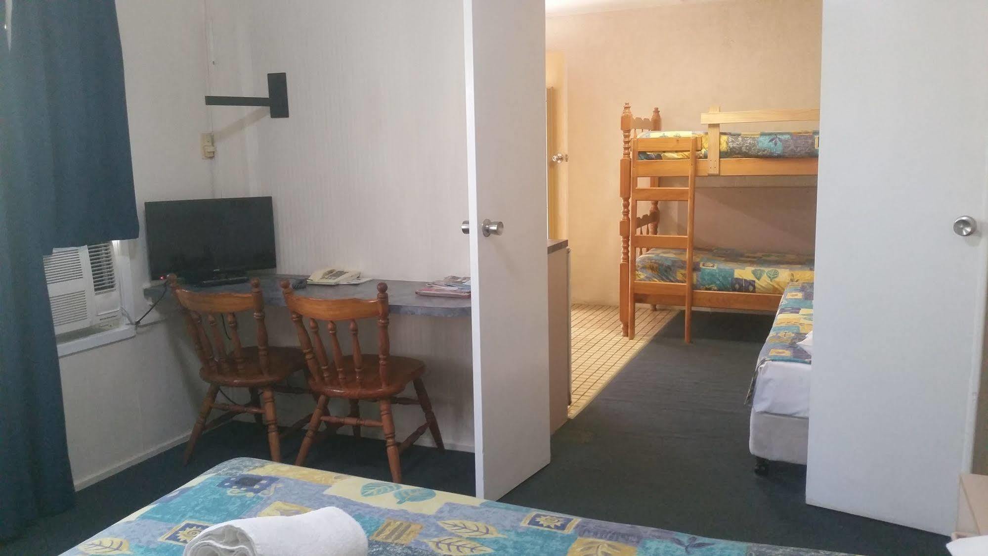 Bundaberg Coral Villa Motor Inn Ngoại thất bức ảnh